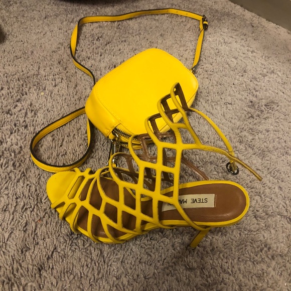 Mustard colored Steve Madden - Picture 1 of 3